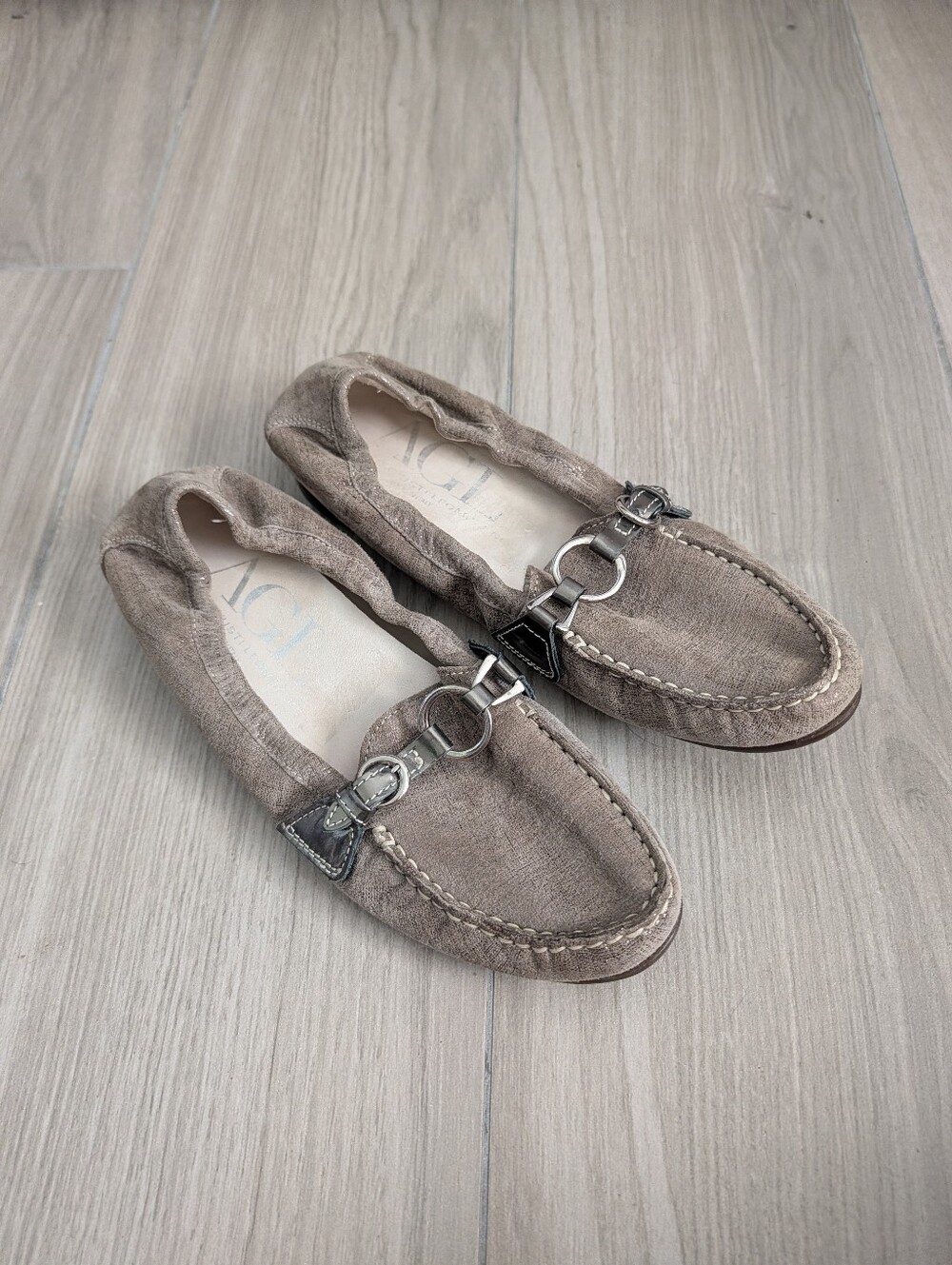 AGL Horse Bit Driving Loafers Size 8